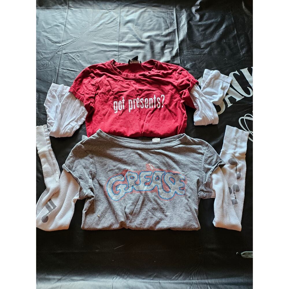 2 Retro Tops Grease and Christmas Juniors Large Womens Medium